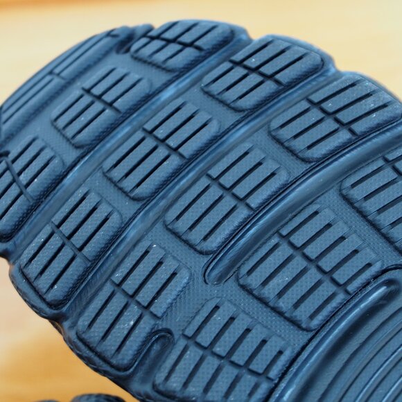 Under Armor Charged Assert Sneakers - Black - Size 9 US Extra Wide - Picture 7 of 8